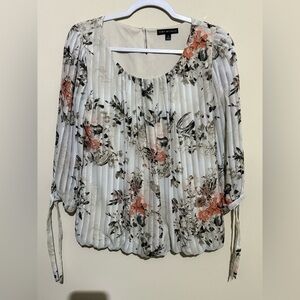 Sara Michelle Cream and Black Floral Top